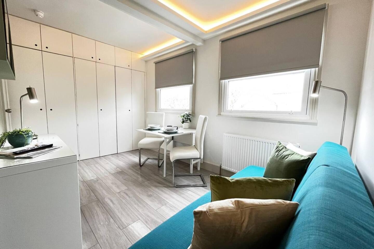 Apt 11 Seaside Serenity Chic Studio Steps To Beach Brighton Dış mekan fotoğraf